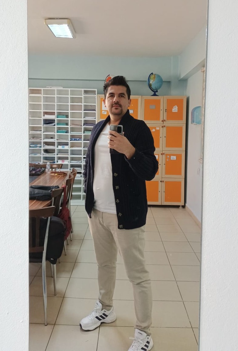Demir Hoca